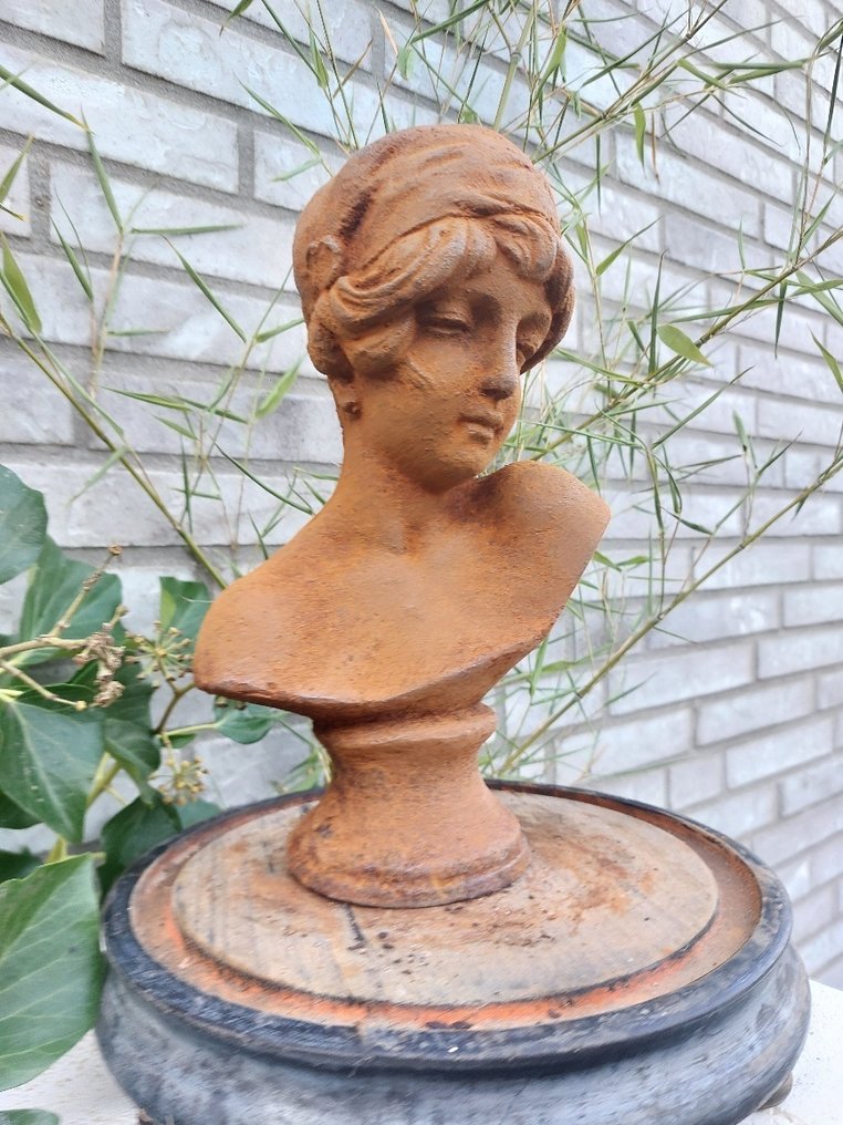 Statue, statue in cast metal female bust - 26 cm - Cast iron #4.3