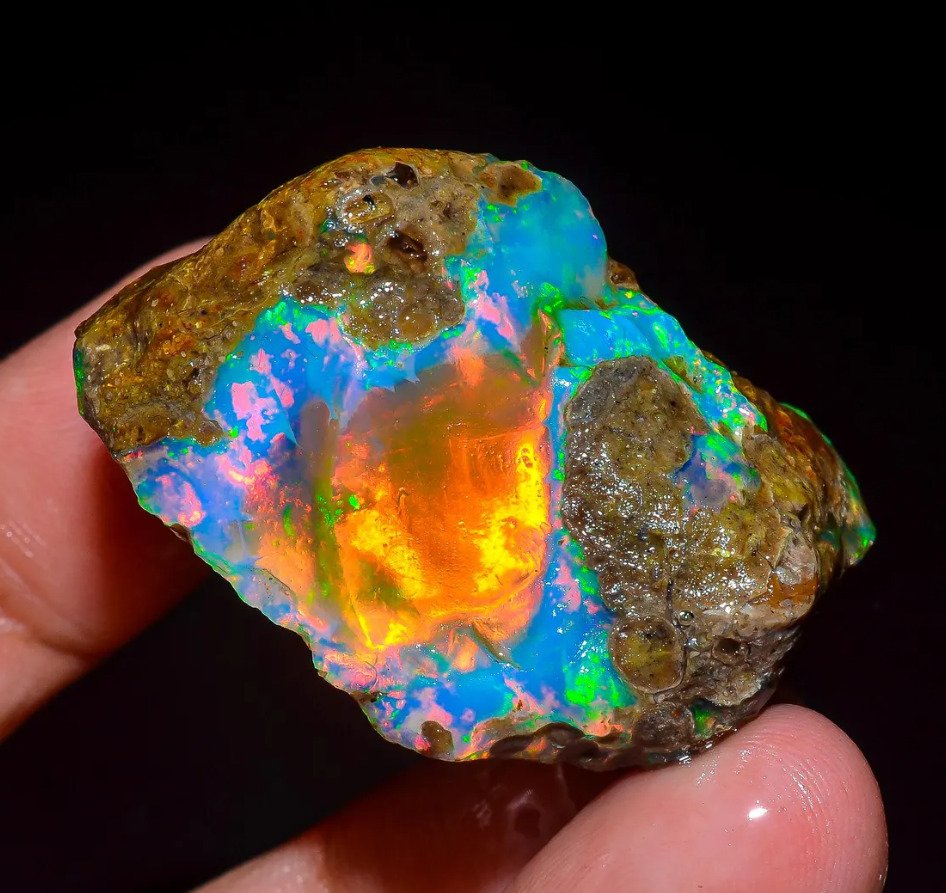 Opal 74Cts Rough Natural Ethiopian Welo Fire Opal 36x25x17mm !!No Reserve Prise!! - Height: 36 mm - Width: 25 mm- 15 g #3.2