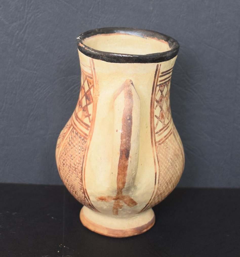 Πήλινο σκεύος γάλακτος από Μπερμπέρ, Καμπύλη - Ταγχζά - Πήλινο γάλακτος, αρχές 20ού αιώνα - Berbère - Μαρόκο - Αλγερία (χωρίς τιμή ασφαλείας) #2.1