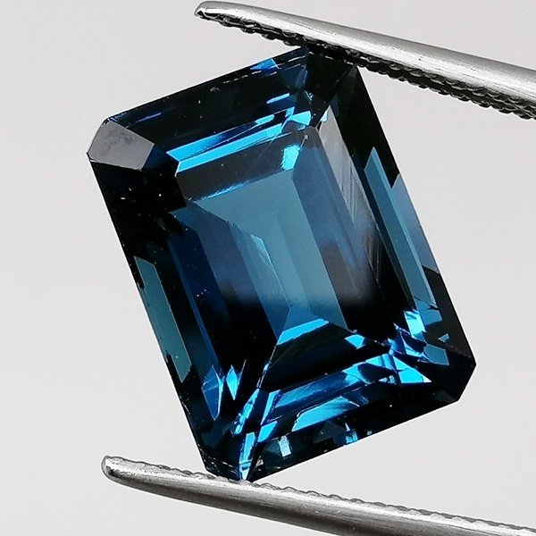 Niebieski Topaz  - 12.17 ct - Instituto Gemólogico Español (IGE) #4.3