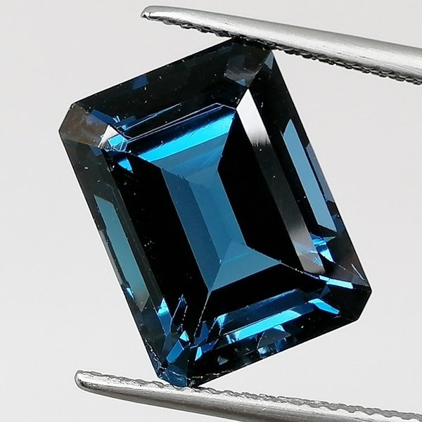 Niebieski Topaz  - 12.17 ct - Instituto Gemólogico Español (IGE) #1.0