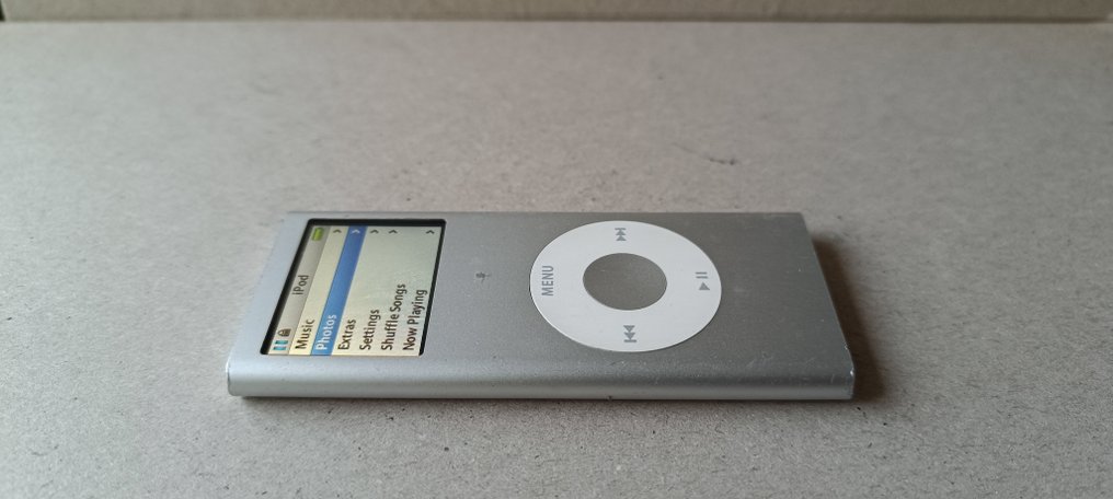 Apple - Apple iPod Nano A1199, 2nd Generation, 2GB iPod #3.2