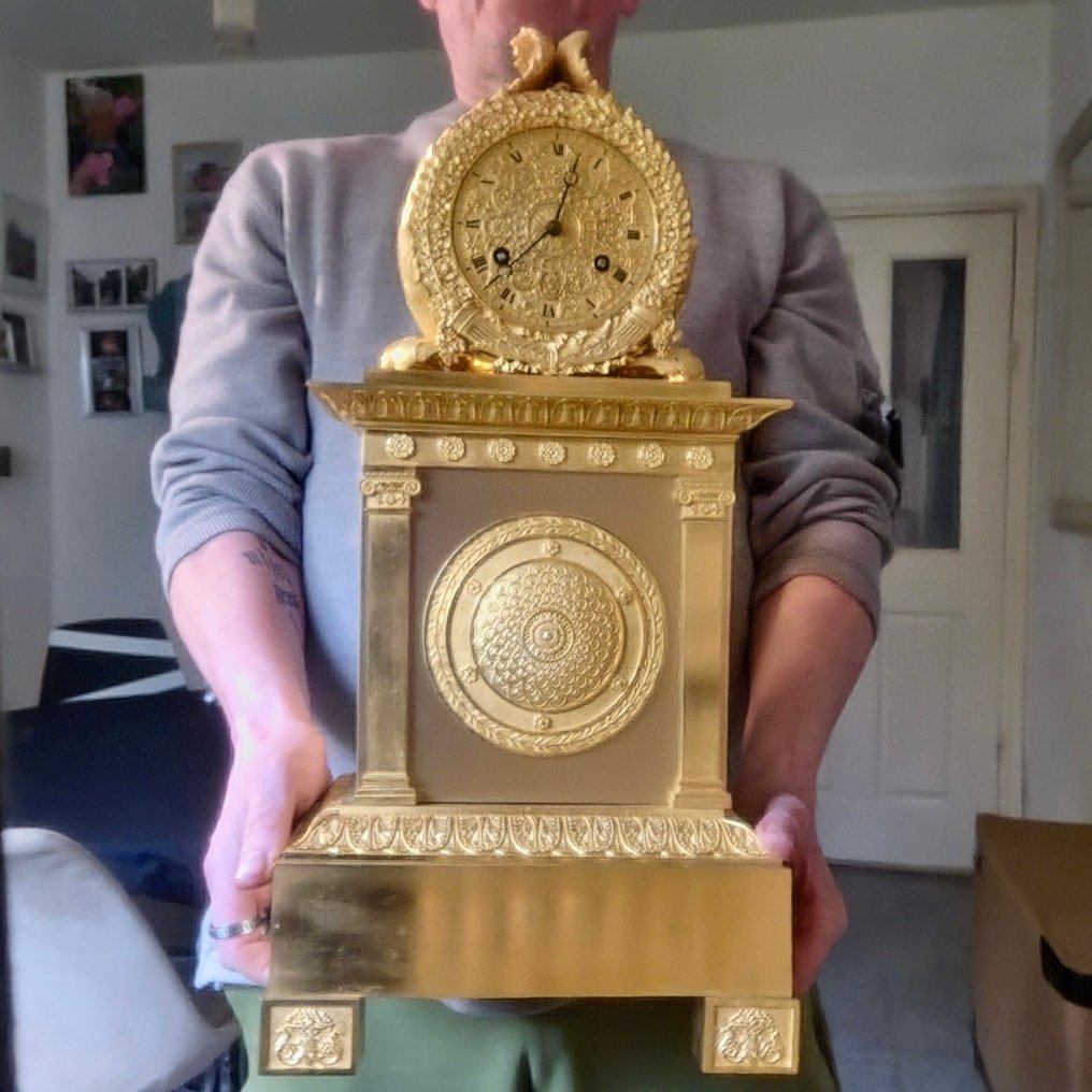 Figural mantel clock Empire - Gilt bronze - 1815 - Topstaat #1.0