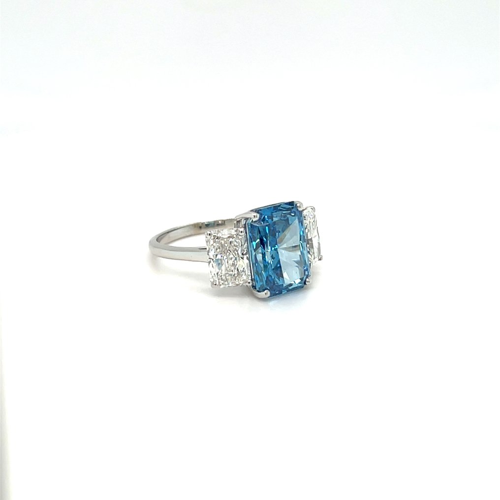 Ring - 14 karaat Witgoud - 7.17ct. tw. Blauw Diamant (Fancy gekleurde, lab-grown diamant) - Diamant #4.3