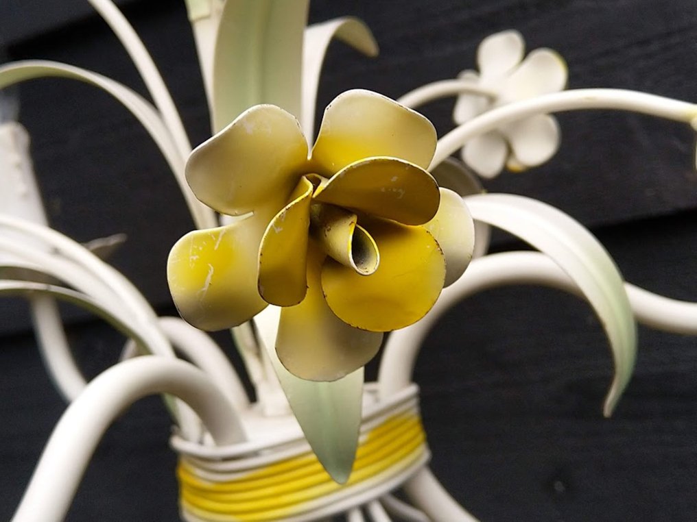 Πολυέλαιος - ανθώδης - Σφυρήλατος σίδηρος - Λουλούδια πολυελαίου Tole. #4.3