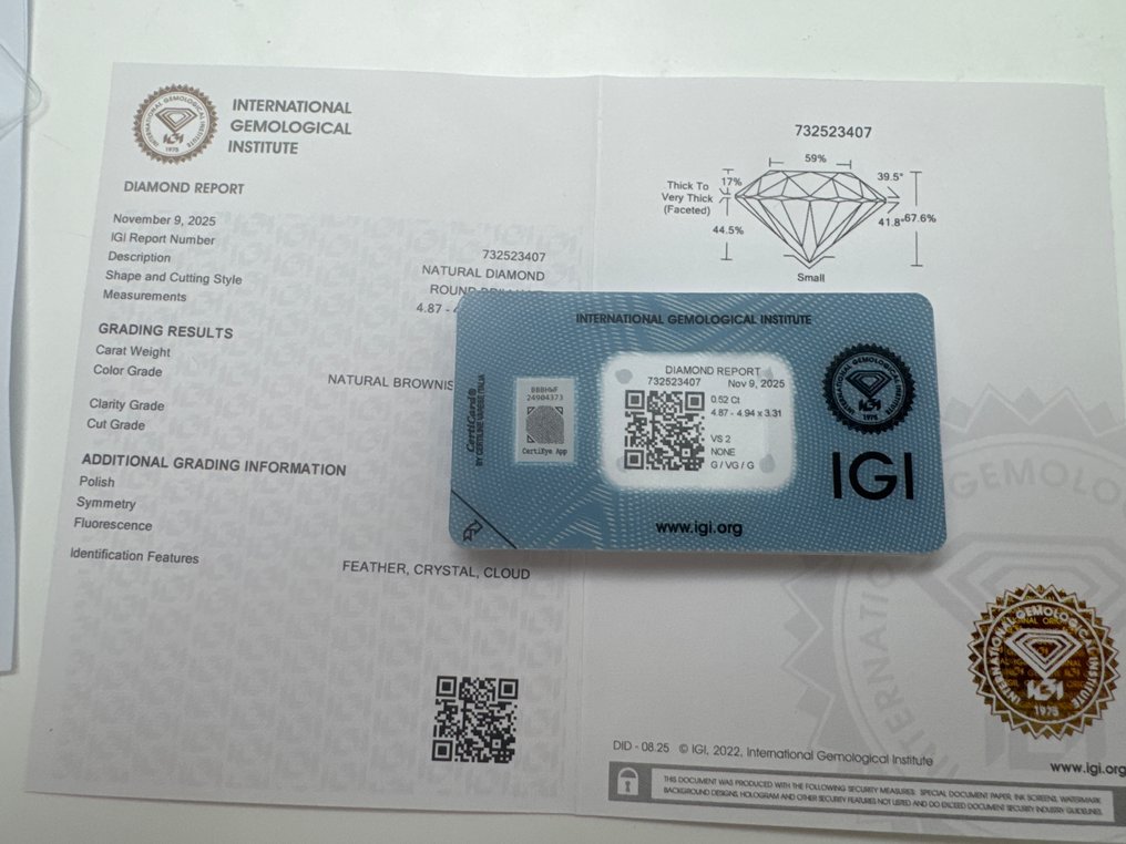 没有保留价 - 1 pcs 钻石 (天然色彩的) - 0.52 ct - 圆形 稍帶棕色的, 稍帶綠色的, 黄色 - VS2 轻微内含二级 - 国际宝石研究院(IGI) #2.1