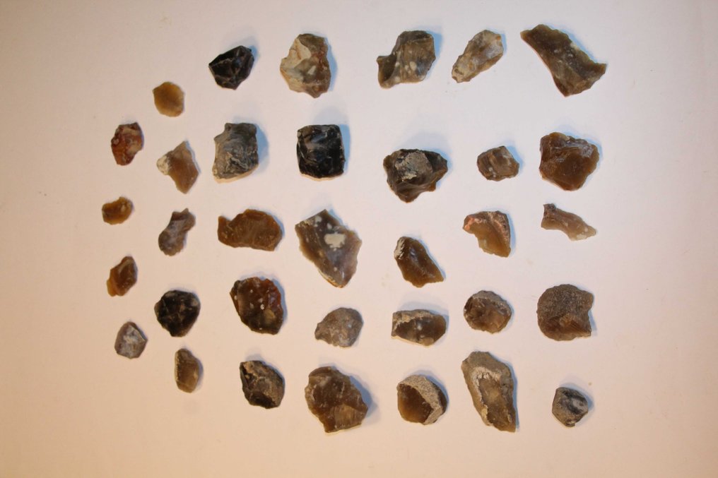 Neolithic Flint Scrapers, nucleus.... - 60 mm (No reserve price) #1.0