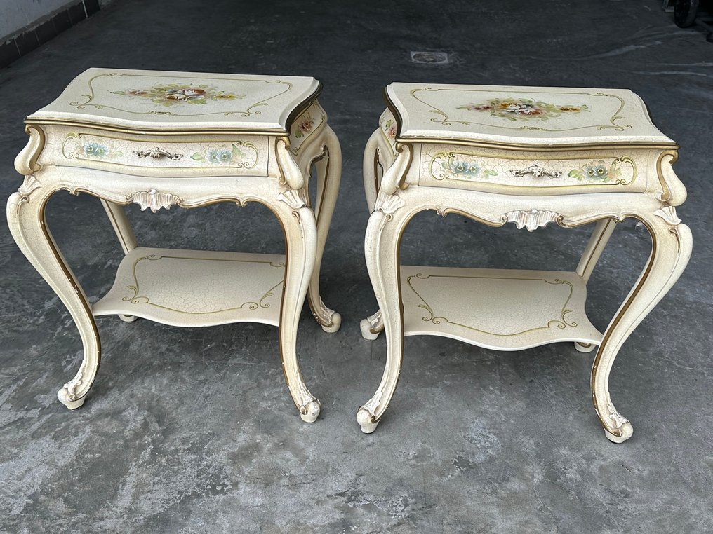 Κομοδίνο (2) - Πολύχρωμο ξύλο - Βεστιάρια Βενετσιάνικα - στυλ Ροκοκό #3.2