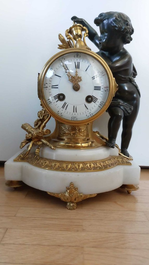 Figural mantel clock Louis XVI Style Marble - 1850-1900 #1.0