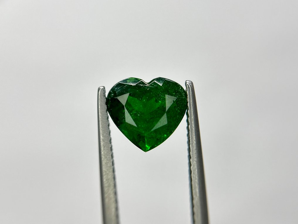 没有保留价 - 1 pcs  绿色 沙弗莱石  - 3.10 ct - 美国宝石研究院（GIA） - 心形托斯瓦石 #1.0