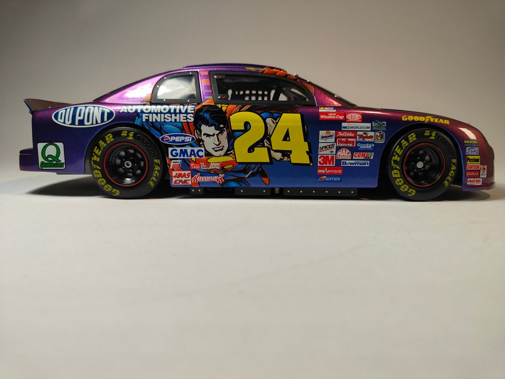 Revell 1:18 - Miniatura de carro - Chevrolet Monte Carlo Nascar 'Superman' - Jeff Gordon - Na embalagem original #3.2