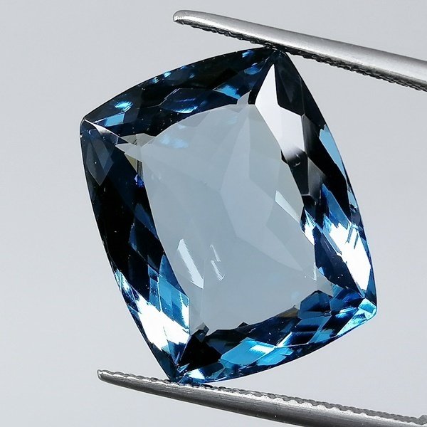 蓝色 黄宝石  - 25.90 ct - 西班牙宝石学院（IGE） #4.3