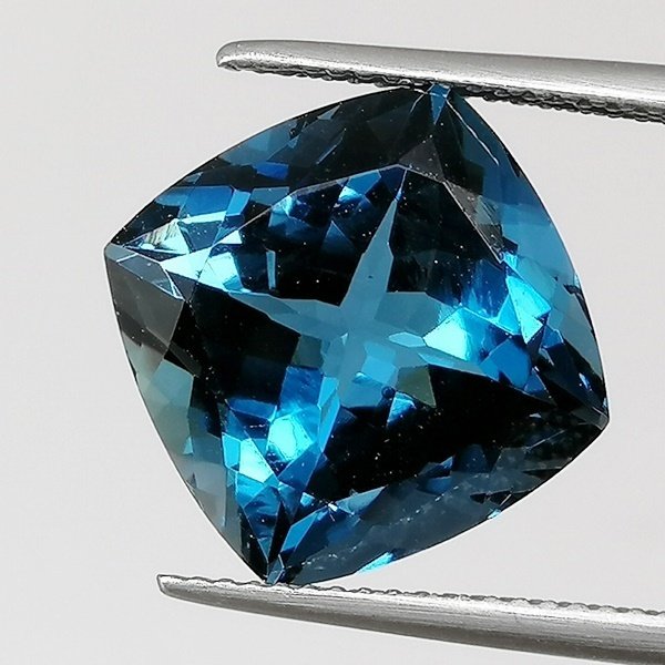 Blu Topazio  - 14.22 ct - Instituto Gemólogico Español (IGE) #2.1