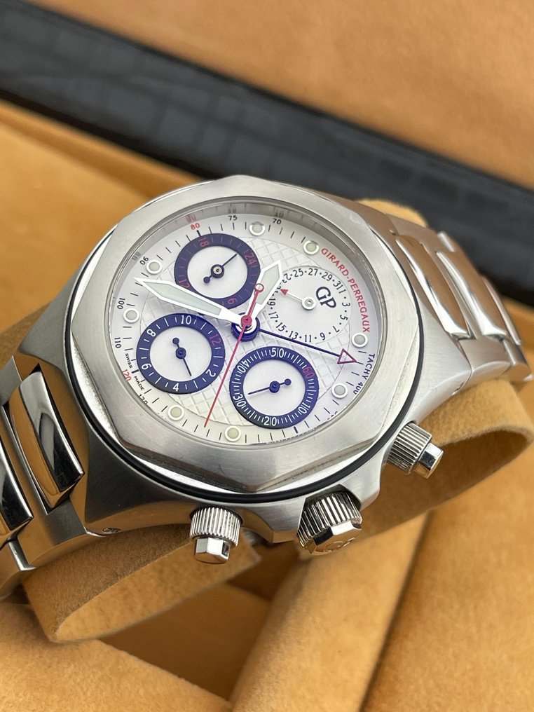 Girard-Perregaux - Laureato - Ref 80180 - Men - 2010 #1.0