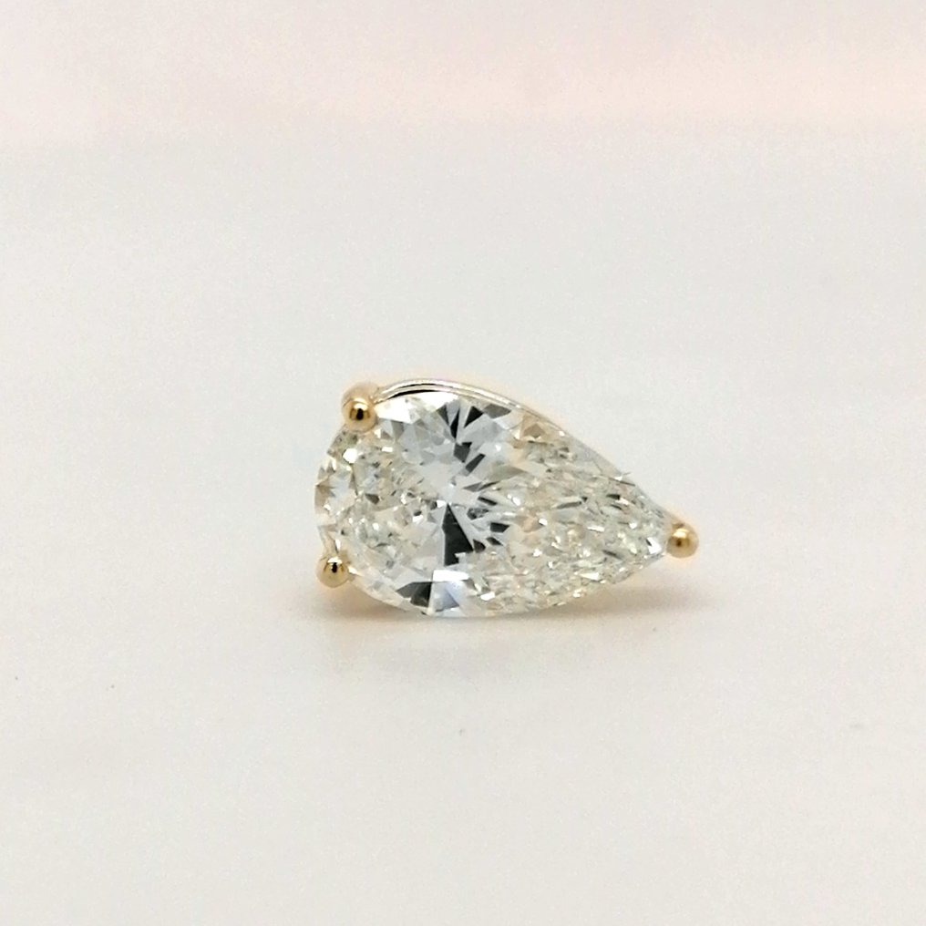 Ei pohjahintaa - Riipus - 18 kt. Keltakulta - 2.56ct. tw. Timantti (Laboratoriossa kasvatettu) #1.0