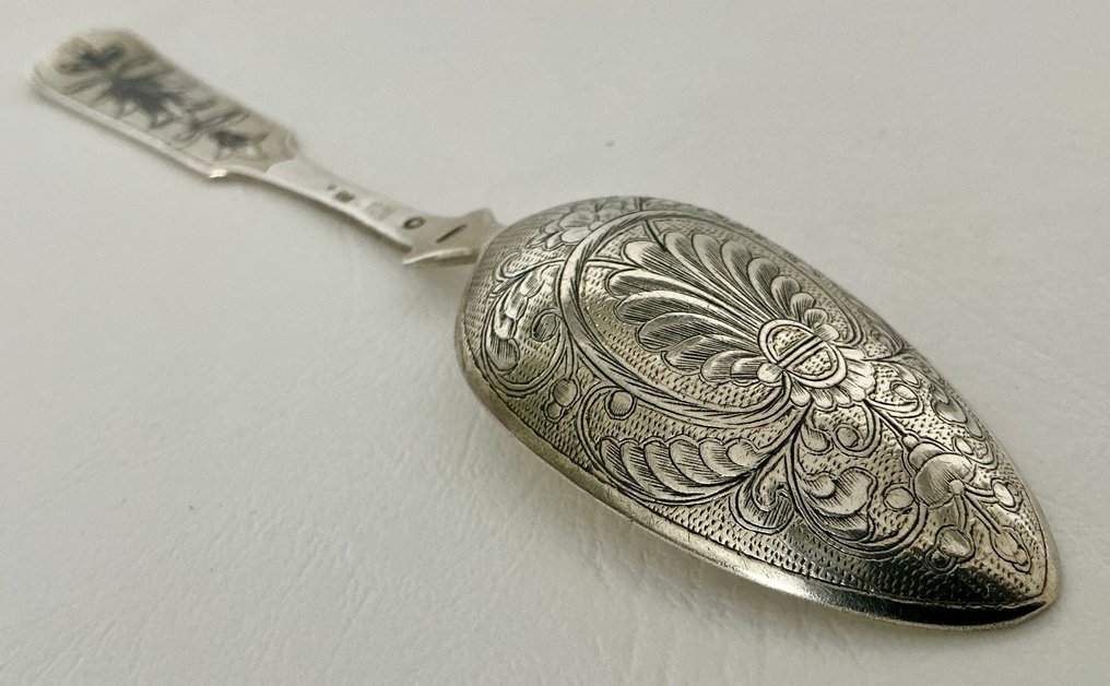 成套餐具 - .875 (84 Zolotniki) 銀 - 尼洛装饰的勺子 #1.0