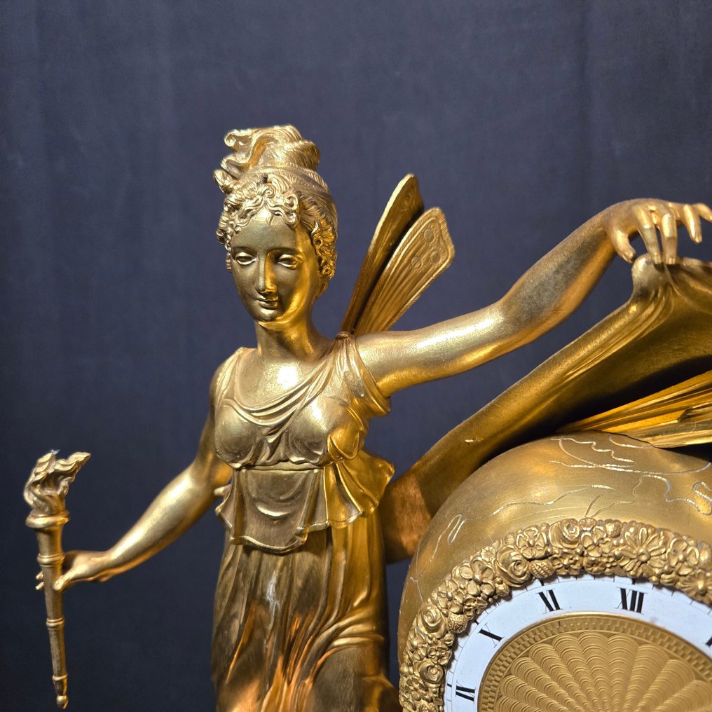 雕像壁爐架座鐘 帝國 - 铜鎏金 - 1820 - Topstaat #3.2