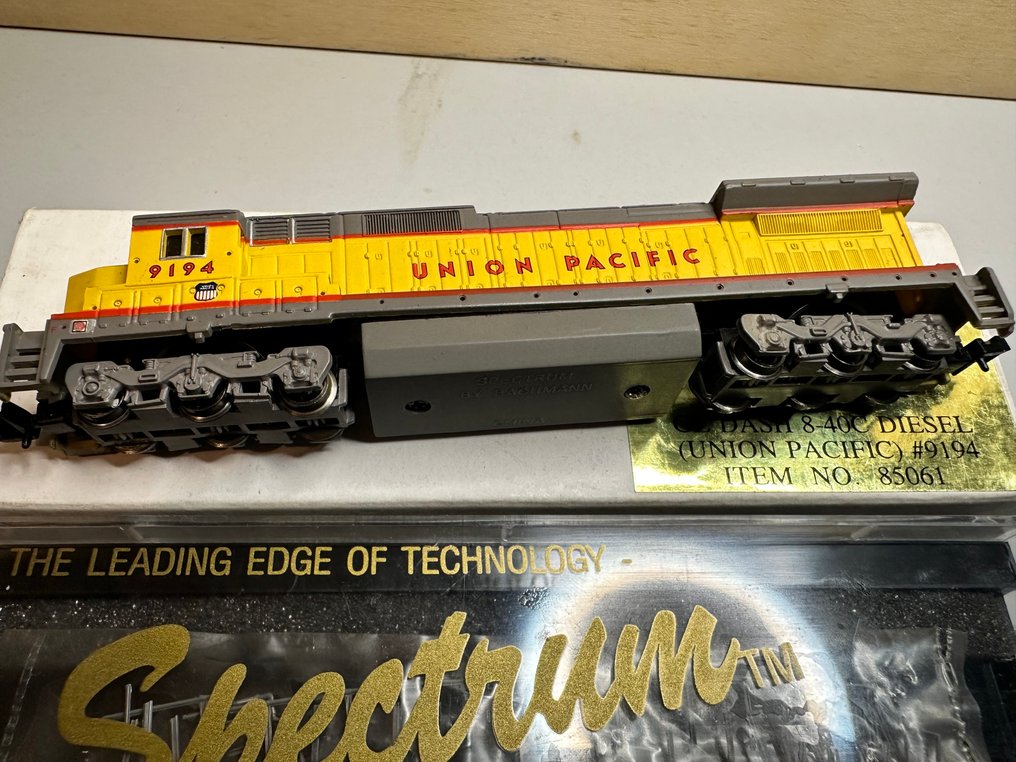 Bachmann N - 85061 - Πετρελαιοκίνητη-ηλεκτροκίνητη μηχανή τρένου (1) - Ποτέ δεν χρησιμοποιήθηκε. - Union Pacific #1.0