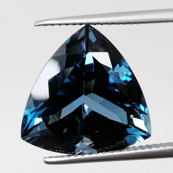 蓝色 黄宝石  - 17.01 ct - 西班牙宝石学院（IGE） #1.0