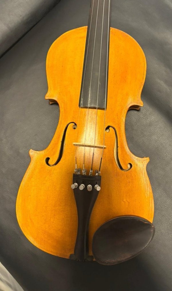 Unknown - 4/4 -  - Μουσικά όργανα - Ουγγαρία - 2010  (χωρίς τιμή ασφαλείας) #1.0