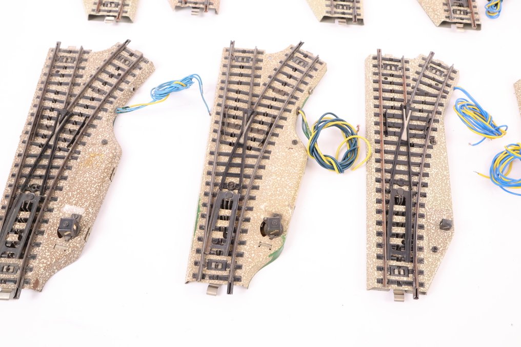 Märklin H0 - 5203/5204/5138L/5139R/5119/5128 - Modellvonat sínek (11) - 11 darabos M-Rails csomag különféle elektromos váltók és kereszteződések #4.3