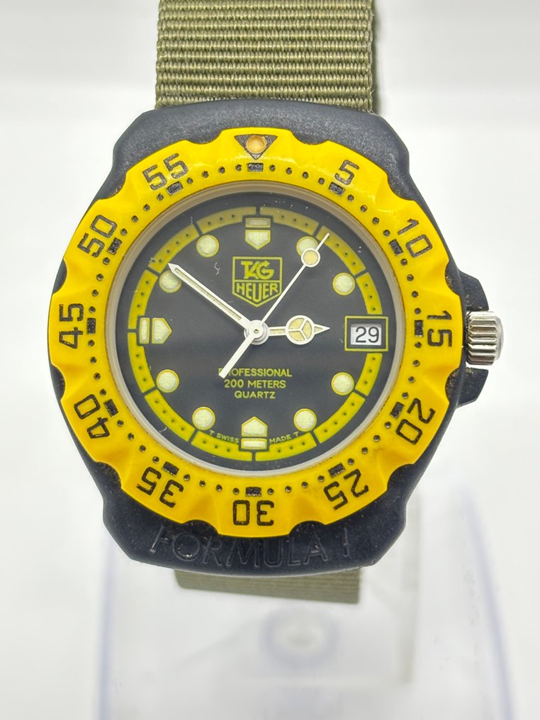TAG Heuer - Formula 1 380.513/1 Black Yellow Quartz Mens - Formula 1 380.513/1 - Men - 1990-1999  #2.1