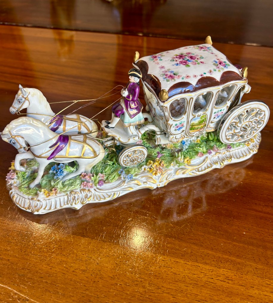 Capodimonte, Fabris - 微型小雕像 - Carrozza con cavalli - 瓷器 #4.3