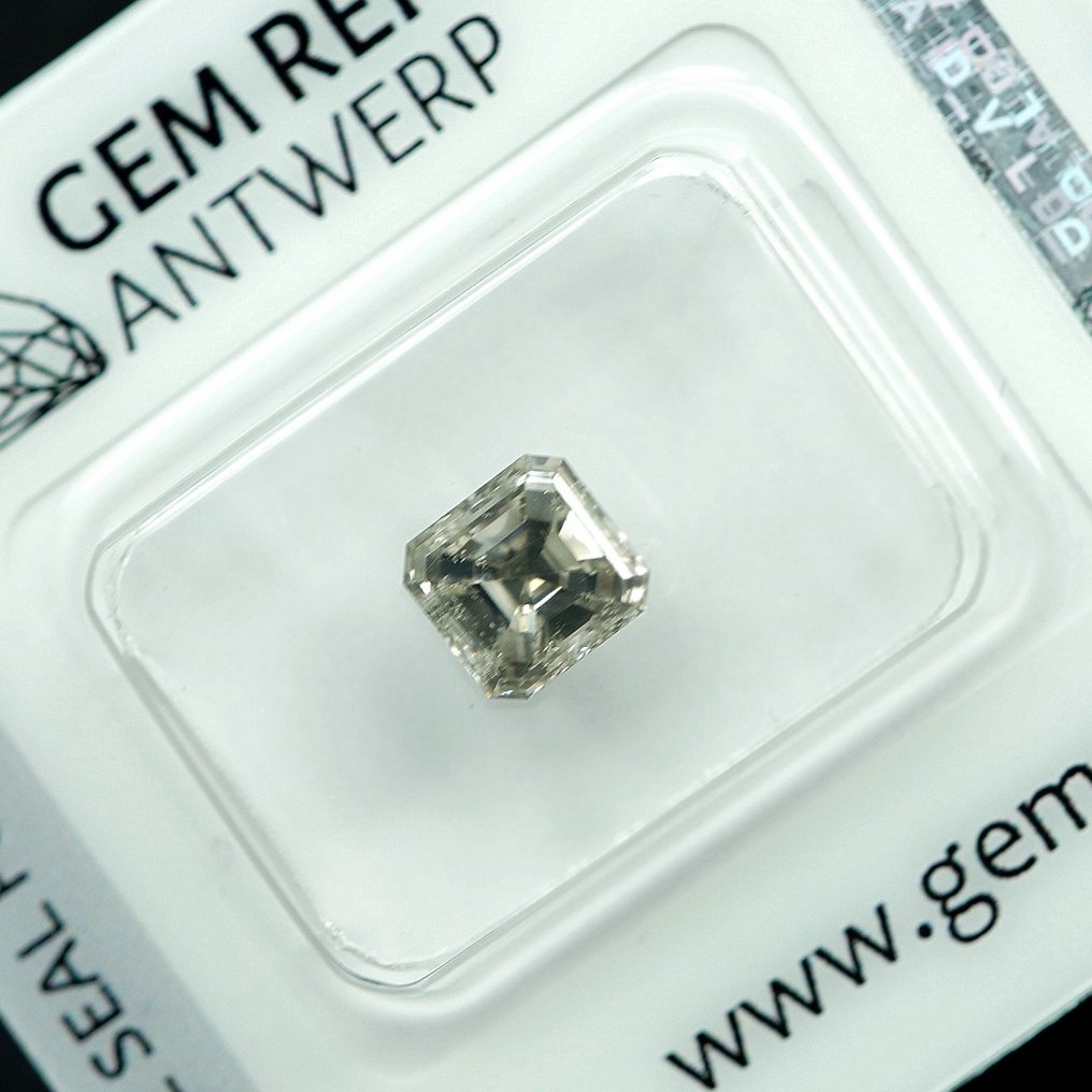 1 pcs Διαμάντι  (Φυσικού χρώματος)  - 1.10 ct - Τετράγωνο - Faint Κιτρινωπό Γκρίζο - I1 - Gem Report Antwerp (GRA) #2.1