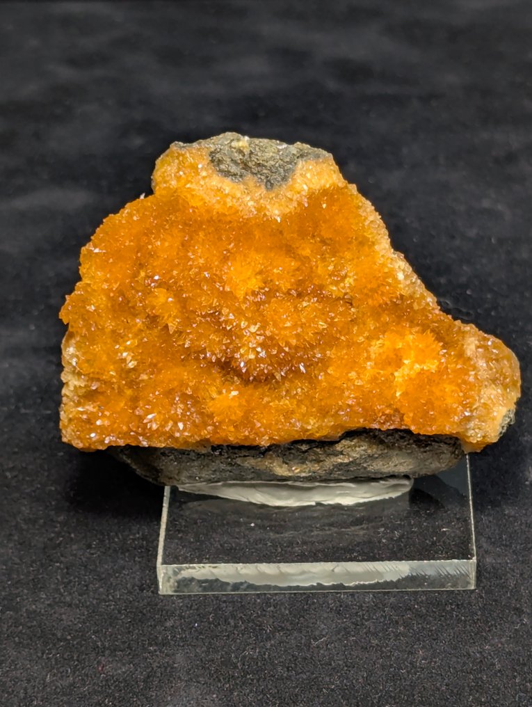 132 g - Superb Orange Calcite with “dogtooth” Scalenohedral Crystals, from Grabiszyce Quarry. Specimen - Height: 75 mm - Width: 62 mm- 132 g - (1) #2.1