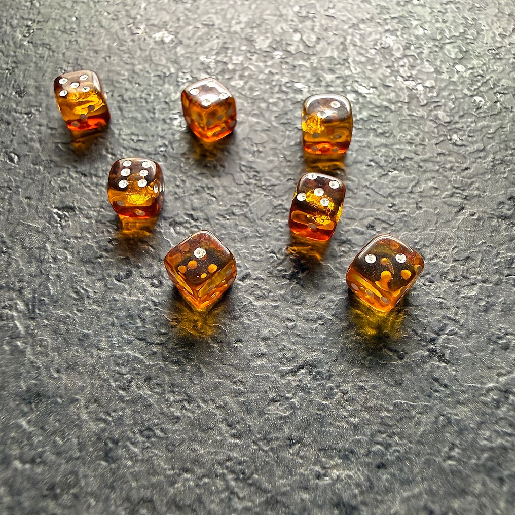 Natural Baltic amber mini dice in clear cognac colour - Amber - succinite  (No Reserve Price) #3.2