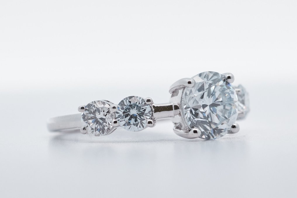 Ei pohjahintaa - Sormus - 14 kt. Valkokulta -  2.31ct. tw. Timantti (Laboratoriossa kasvatettu) - Timantti #1.0