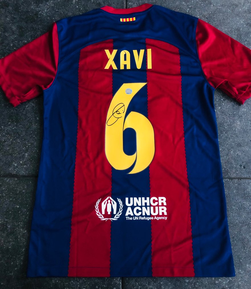 Xavi Hernandez - 签名的巴塞罗那足球衫  #3.2