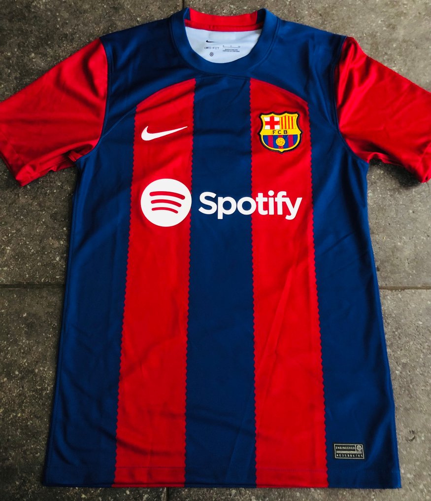 Xavi Hernandez - 签名的巴塞罗那足球衫  #4.3