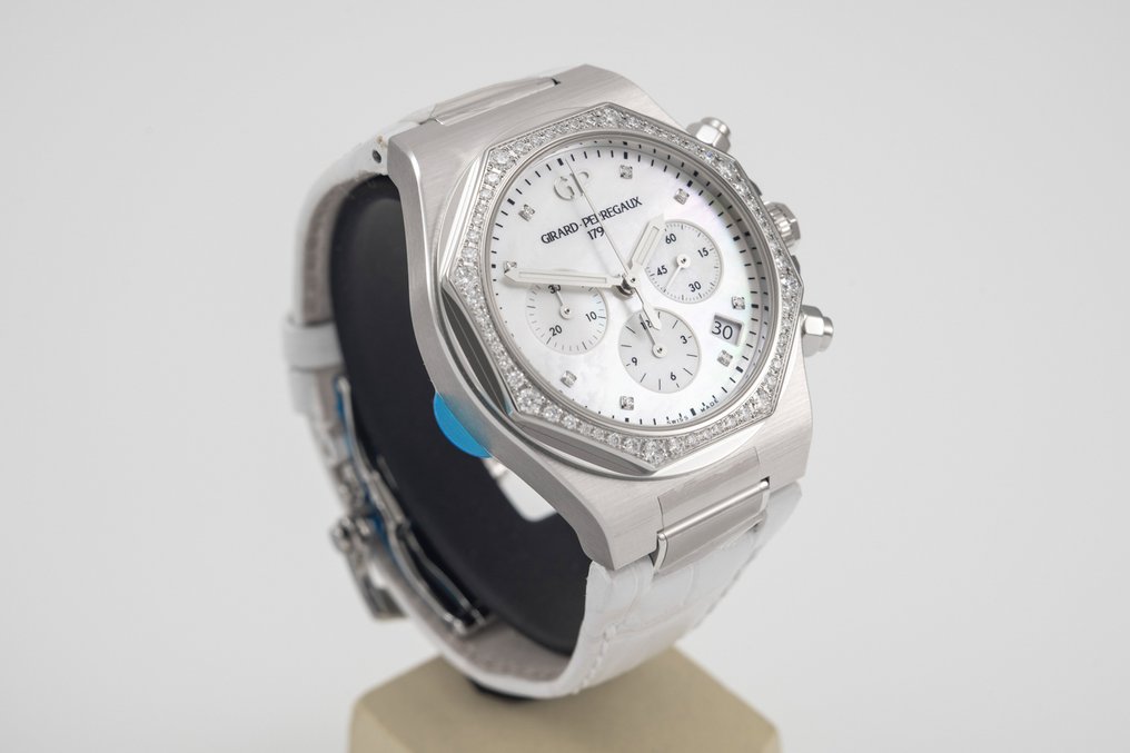 Girard-Perregaux - Laureato - 81040D1A771-BB7B - Dames - 2020 #1.0