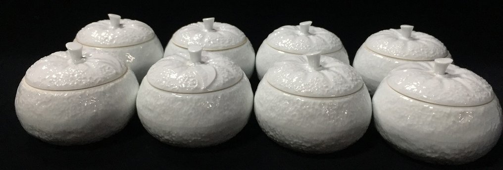 Japanese - 塑像, Set of 8 / Signed / Japanese Vintage Unique Kobachi Bowl / Lidded Orange design - 7 cm - 瓷 #3.2