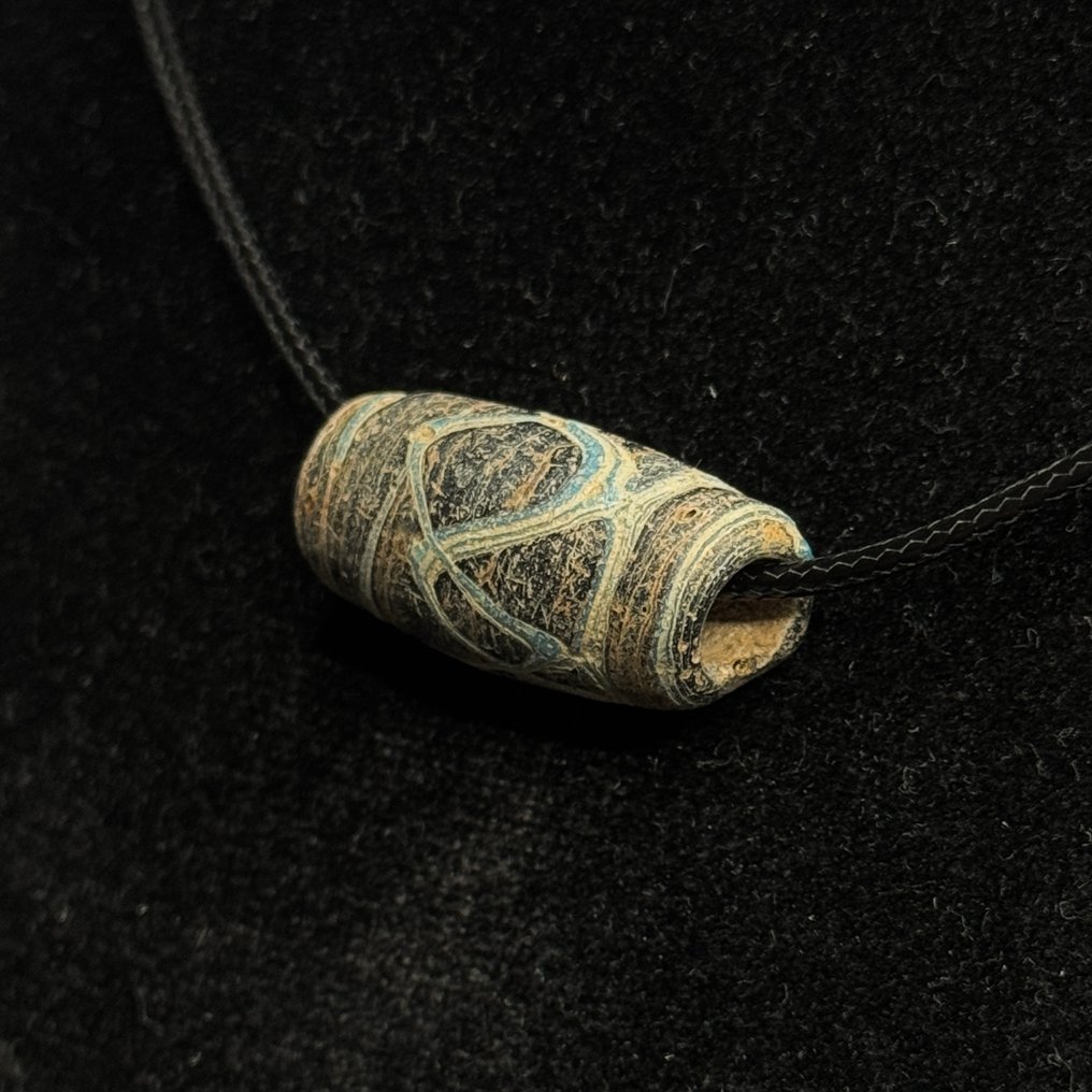 Αρχαίο ρωμαϊκό, Αυτοκρατορικό Γυαλί Αρχαίο κολιέ με πέτρες από γυαλί με ουρές — Ανατολική Μεσόγειος / Φοινικική ή Πρώιμη Ρωμαϊκή — περ.  (χωρίς τιμή ασφαλείας) #1.0