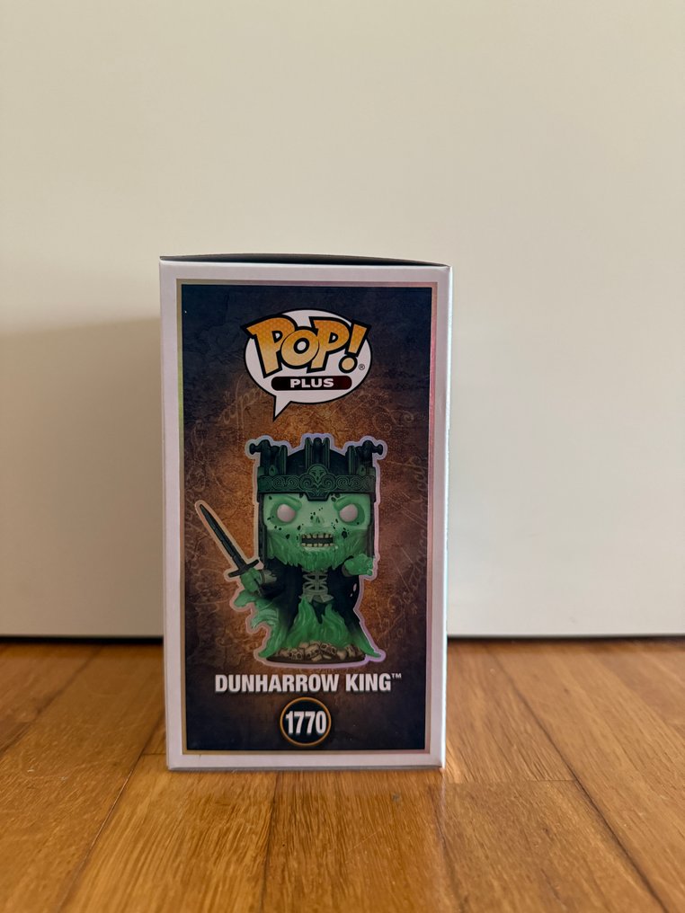 Funko  - Funko Pop Funko POP! Movies - Lord of the Rings - Dunharrow King (Glows in the Dark) [9,500 PCS] Exclusive to - 2020+ #1.0