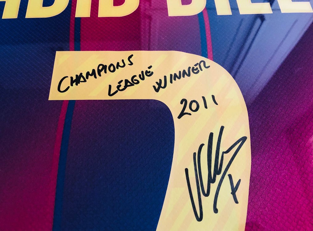 David Villa - 框架签名巴塞罗那2025-26足球衫：2011年欧洲冠军联赛获胜者铭文  #4.3