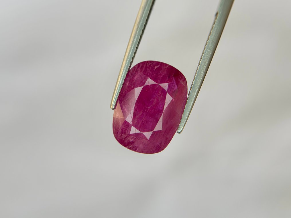 No Reserve Price - 1 pcs  Red Ruby  - 9.18 ct - Lotus Gemology - NO HEAT/TREAT RED RUBY #3.2