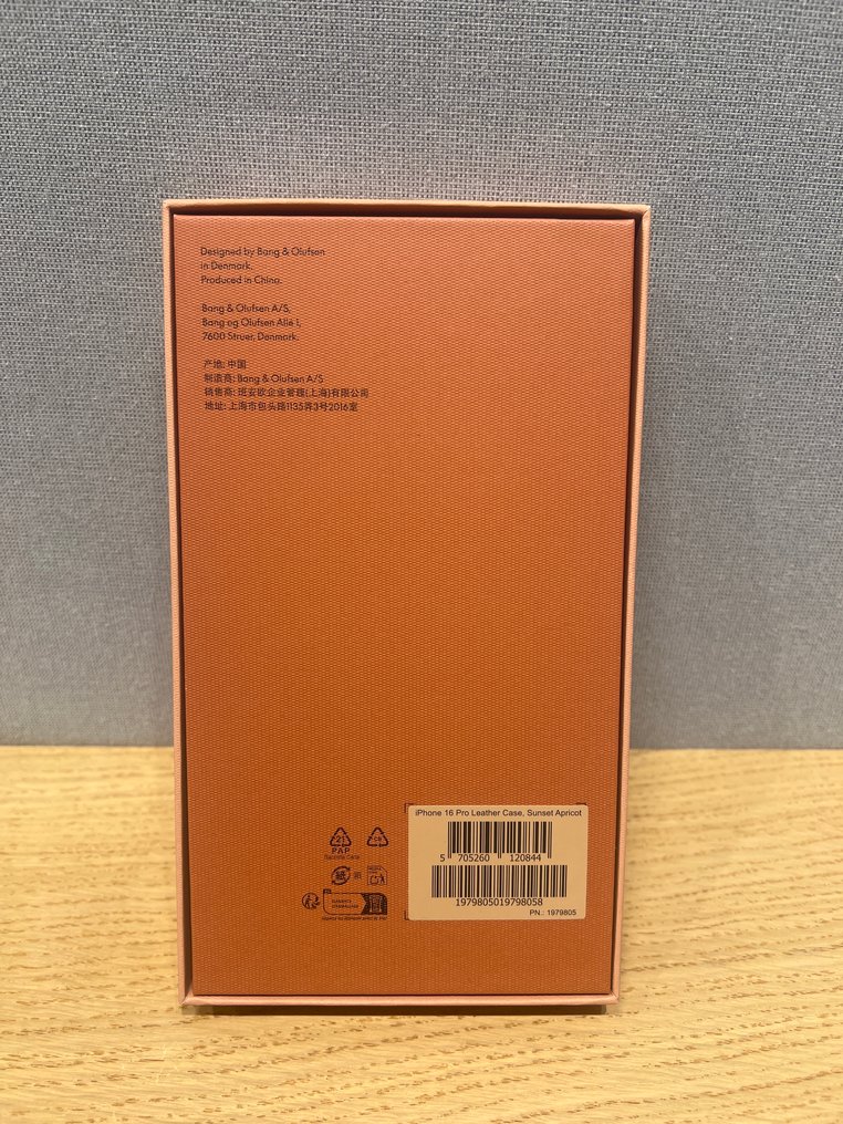 Bang & Olufsen - iPhone 16 Pro Leather Case Sunset Apricot Speaker #4.3