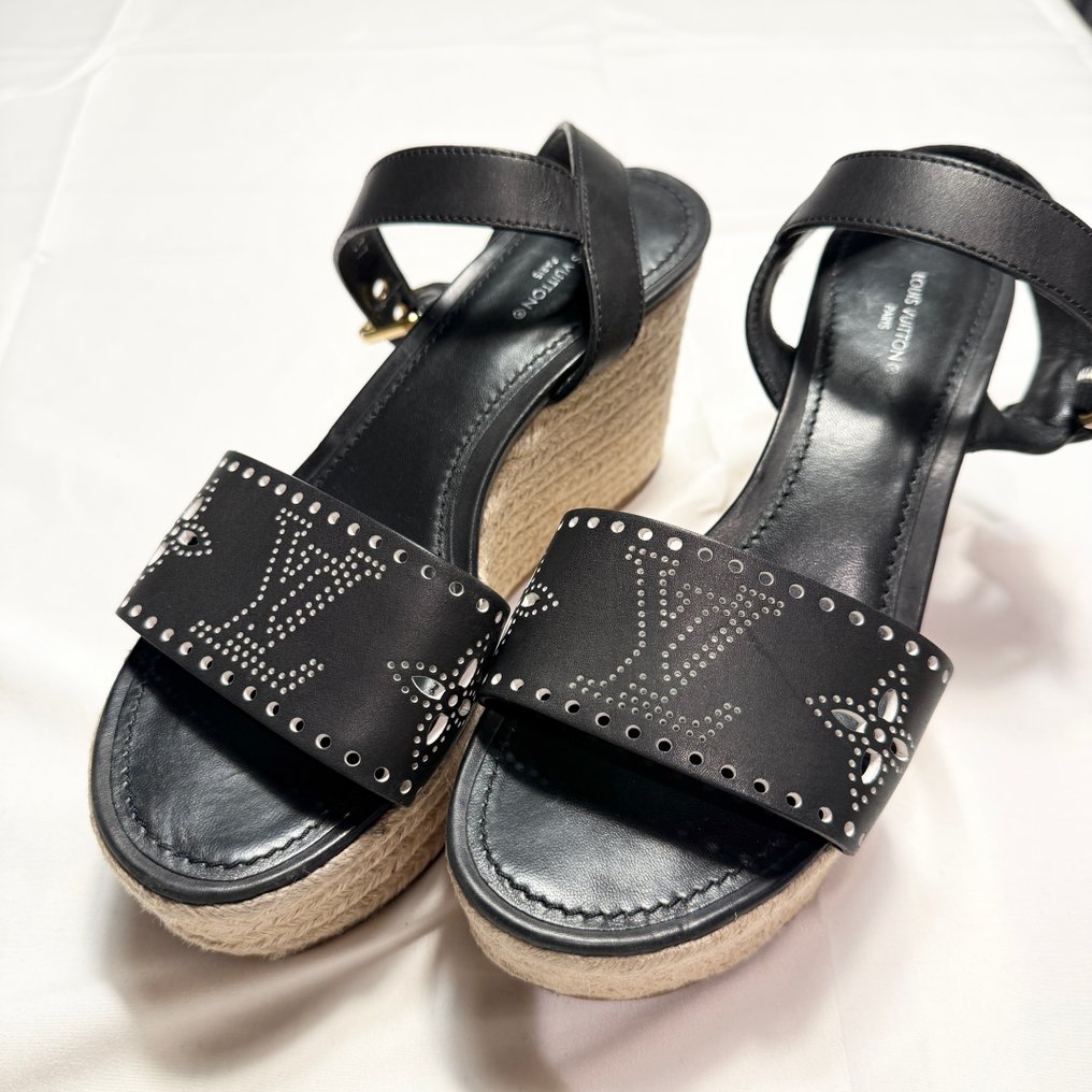 Louis Vuitton - Sandals - Size: EU 37 #1.0