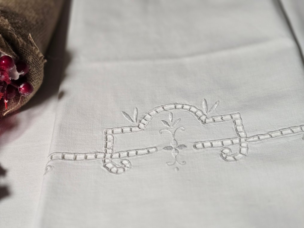 Bed sheet (3)  - 260 cm - 225 cm - Ancient embroidery #4.3