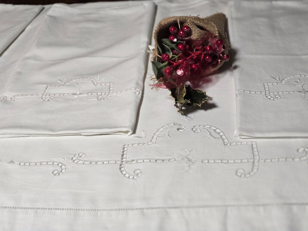 Bed sheet (3)  - 260 cm - 225 cm - Ancient embroidery #1.0