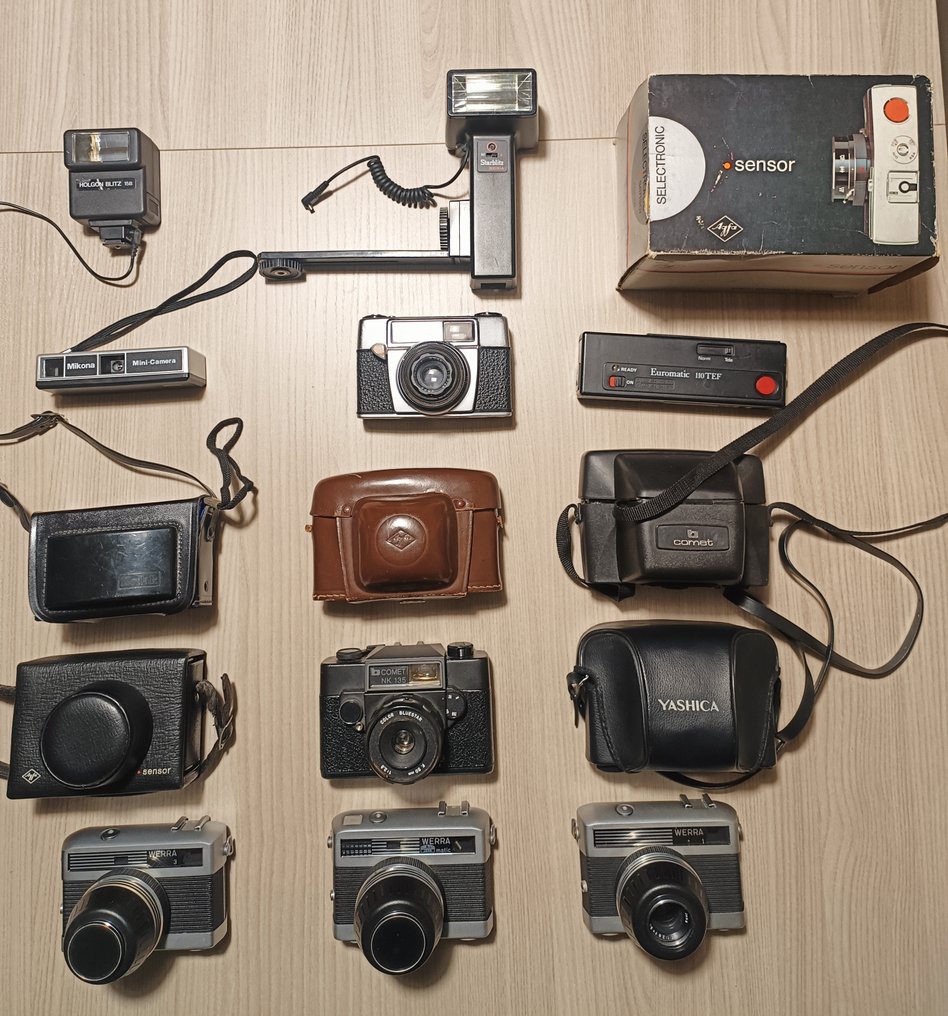 Yashica, Kodak, Bencini, Agfa, Werra, Starblitz, 12 fotocamere Lotto di 12 macchine fotografiche analogiche + 2 flash | Cameră analogică #1.0