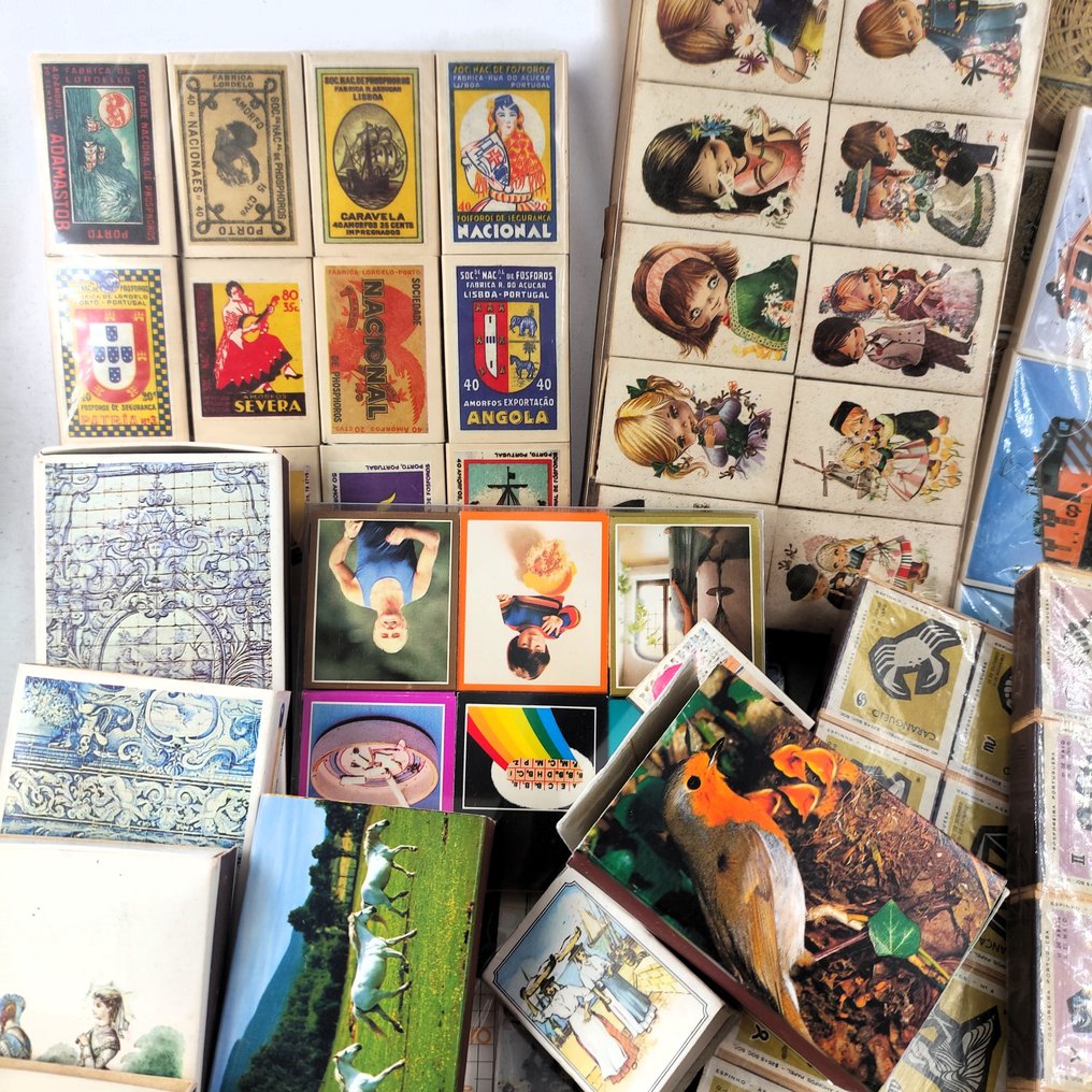 火柴盒 (240) - 批次，包括240个葡萄牙制造的对表盒，配有原装对表（状态非常好）。 - 纸 #4.3