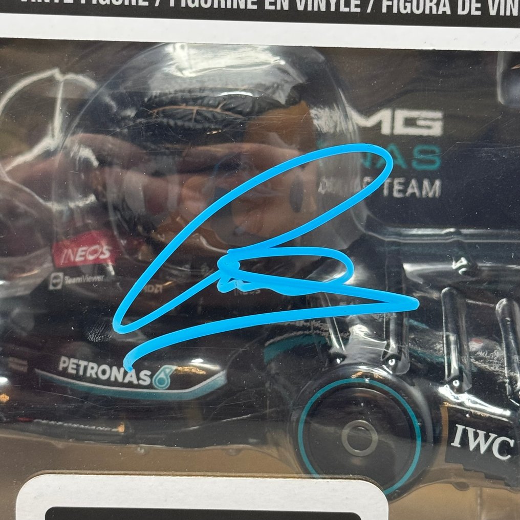 梅 赛 德 斯 - 刘易斯·汉密尔顿 - 2024 - Funko Pop Rides  #1.0