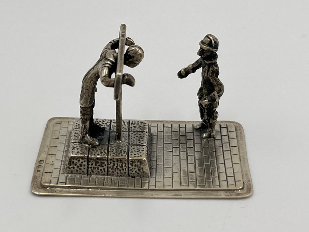 Figura in miniatura - man in de schandpaal - .835 argento #2.1