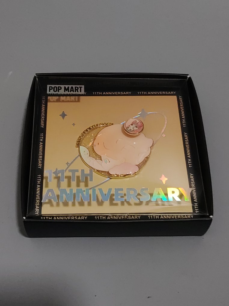 Pop Mart - Toy figurine DIMOO 11TH Anniversary pin - 2020+ - China #1.0