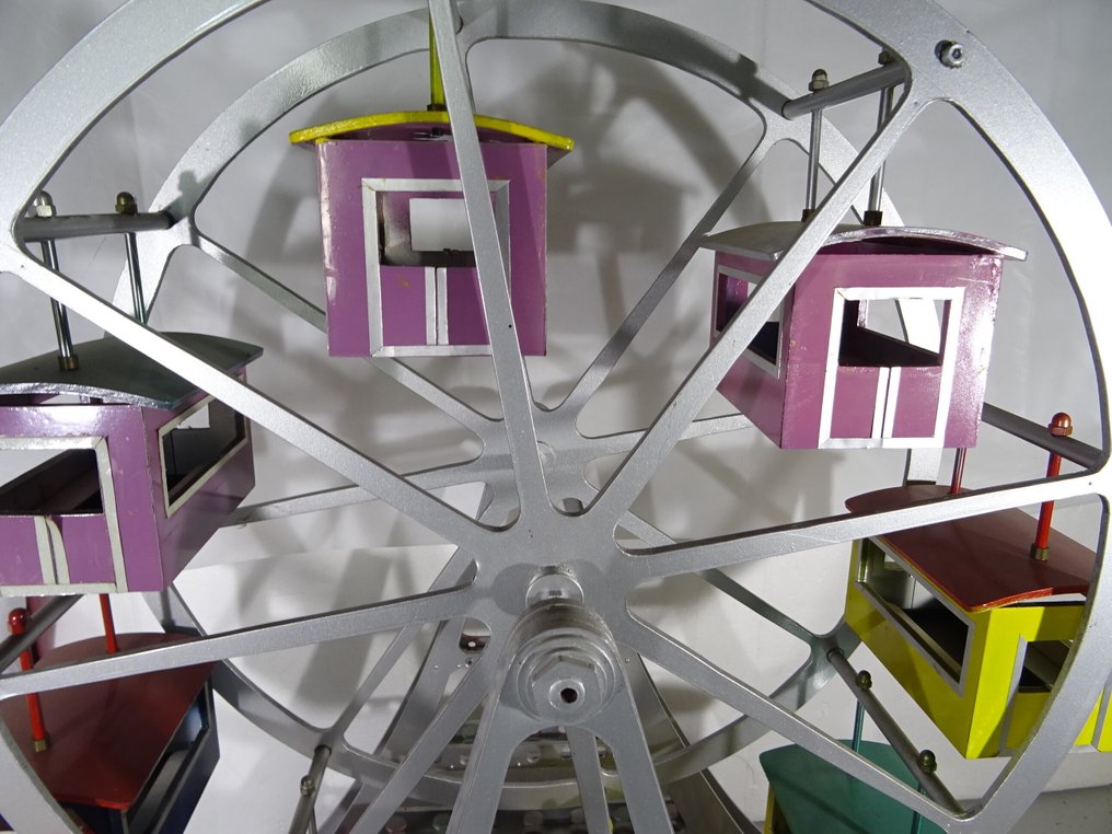 unknown G - Κατασκευή τρένων μοντελισμού (1) - Μεγάλος τροχός (Riesenrad) κινητοποιημένος με μπαταρία. #2.1