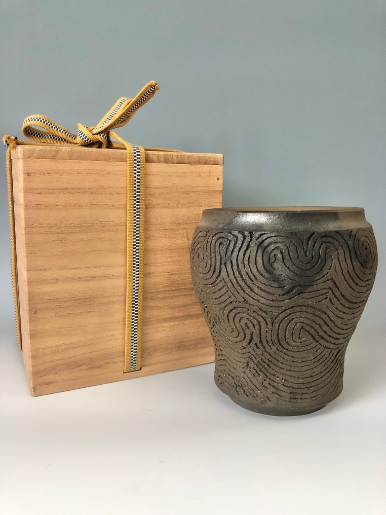 Βάζο - Πήλινα - Ιαπωνία - Βαρέλι από μαύρο πηλό  (χωρίς τιμή ασφαλείας) #1.0